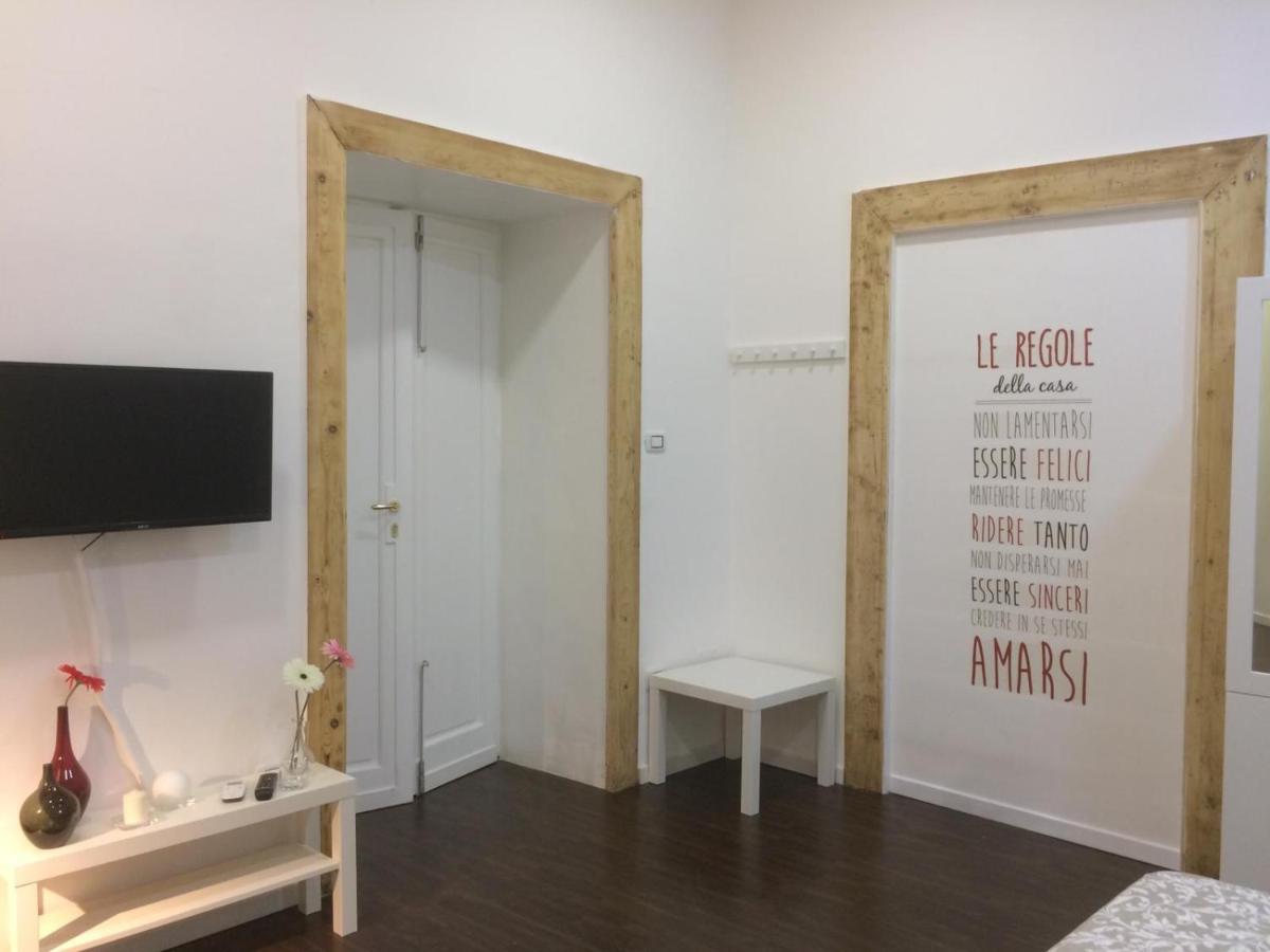 Piazza Carita' Centro Storico Apartment Napoli Phòng bức ảnh