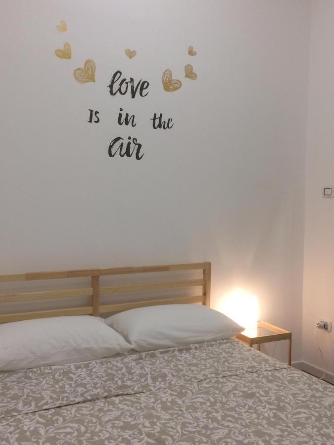 Piazza Carita' Centro Storico Apartment Napoli Ngoại thất bức ảnh