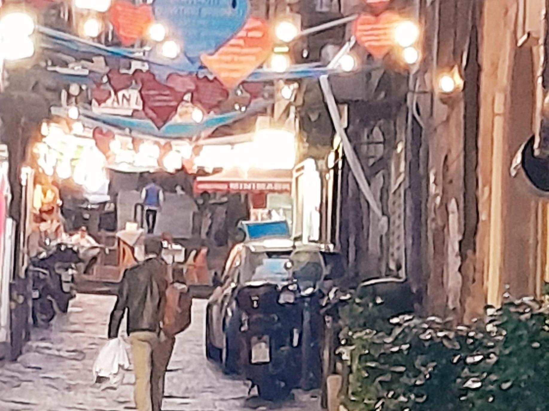 Piazza Carita' Centro Storico Apartment Napoli Ngoại thất bức ảnh