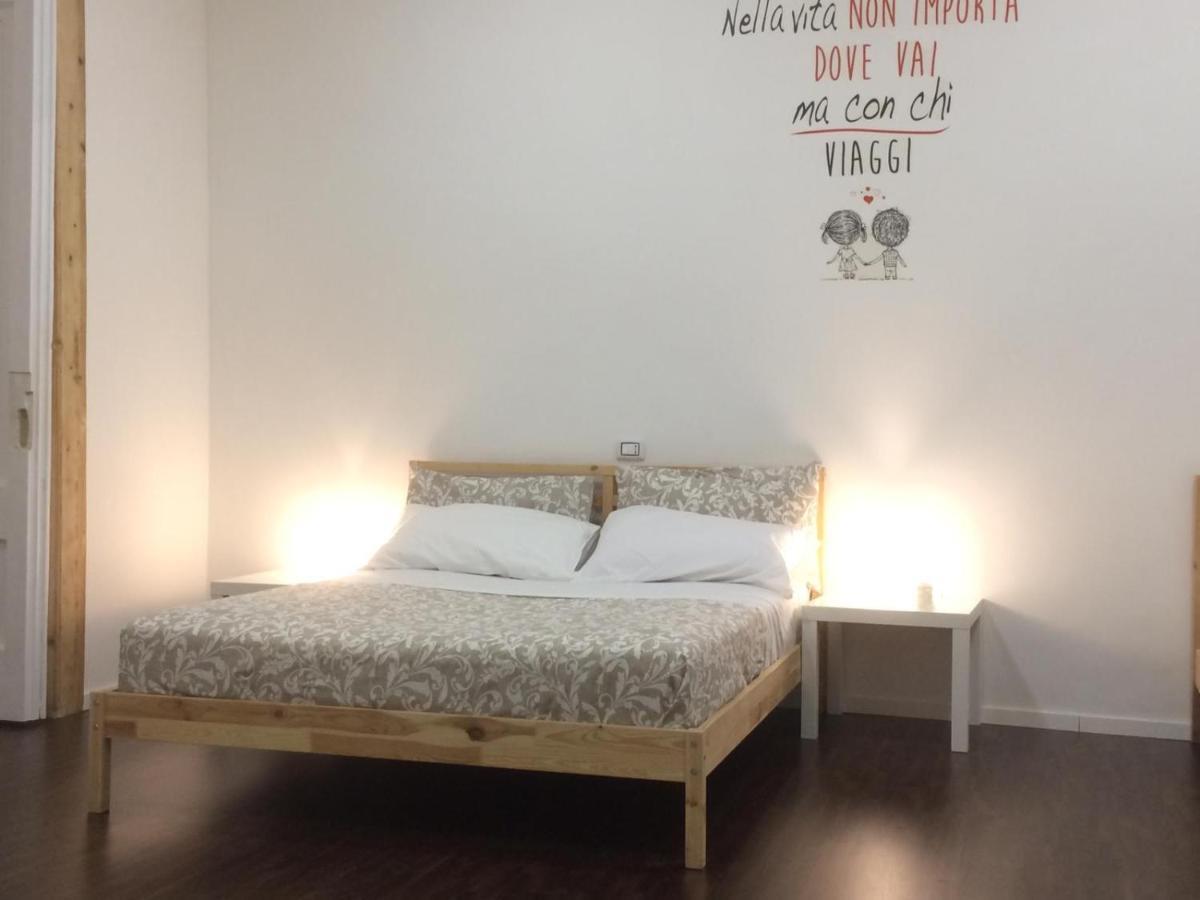 Piazza Carita' Centro Storico Apartment Napoli Ngoại thất bức ảnh