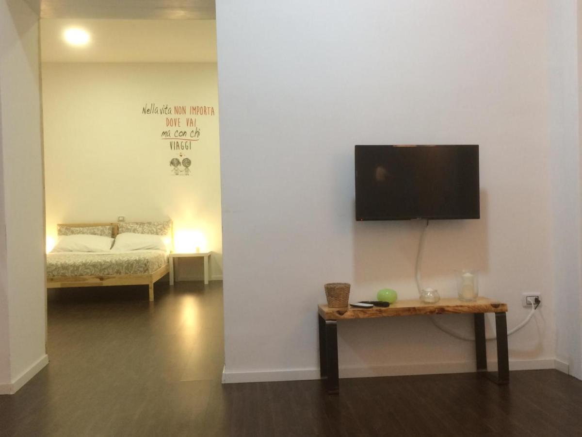 Piazza Carita' Centro Storico Apartment Napoli Ngoại thất bức ảnh