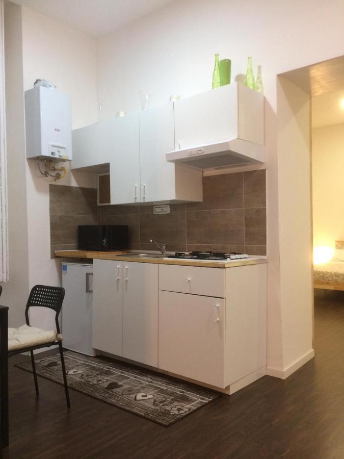 Piazza Carita' Centro Storico Apartment Napoli Ngoại thất bức ảnh
