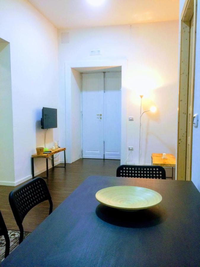 Piazza Carita' Centro Storico Apartment Napoli Ngoại thất bức ảnh